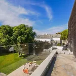Casa Luminosa By Portugal Portfolio 빌라