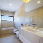 Casa Luminosa By Portugal Portfolio
