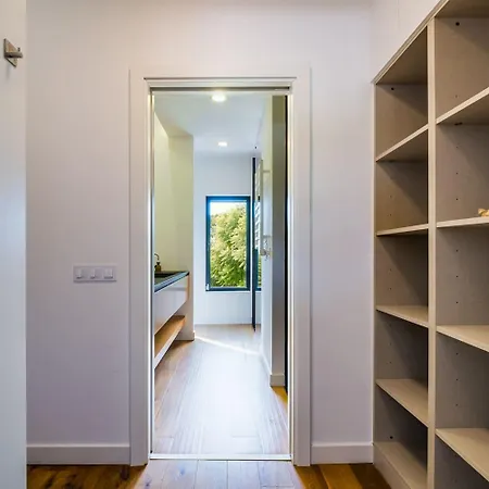 Casa Luminosa By Portugal Portfolio