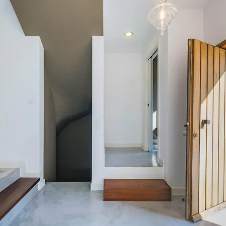 Villa Casa Luminosa By Portugal Portfolio *