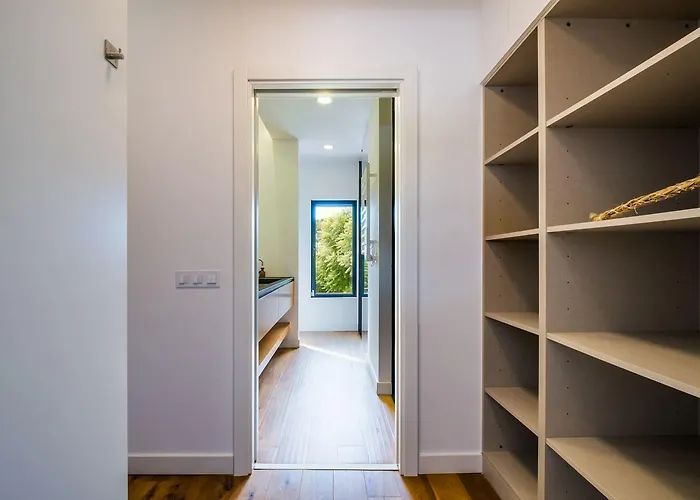 Casa Luminosa By Portugal Portfolio