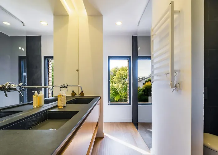 Villa Casa Luminosa By Portugal Portfolio