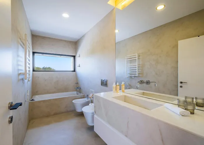 Casa Luminosa By Portugal Portfolio