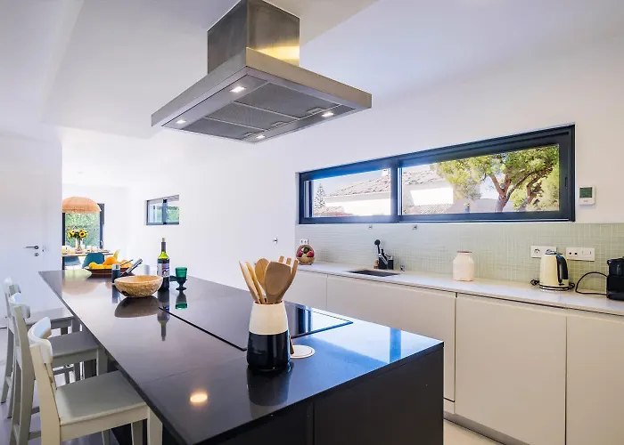 Casa Luminosa By Portugal Portfolio Villa *