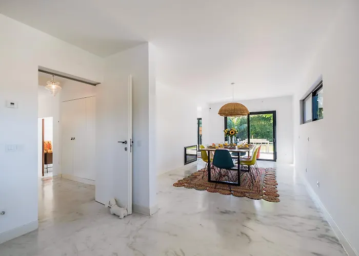 Casa Luminosa By Portugal Portfolio * Cascaes