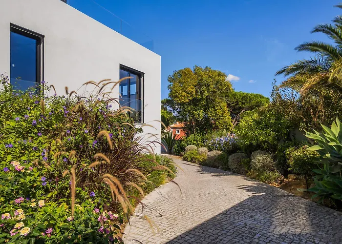 Villa Casa Luminosa By Portugal Portfolio