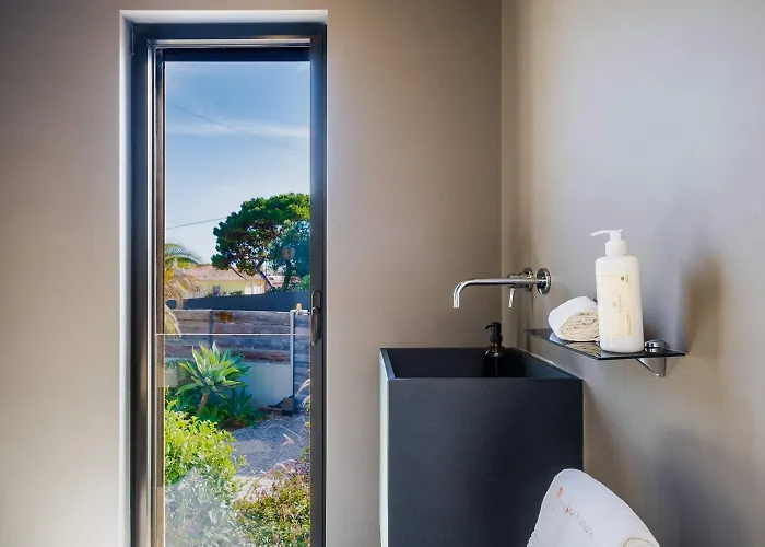 Casa Luminosa By Portugal Portfolio Cascais